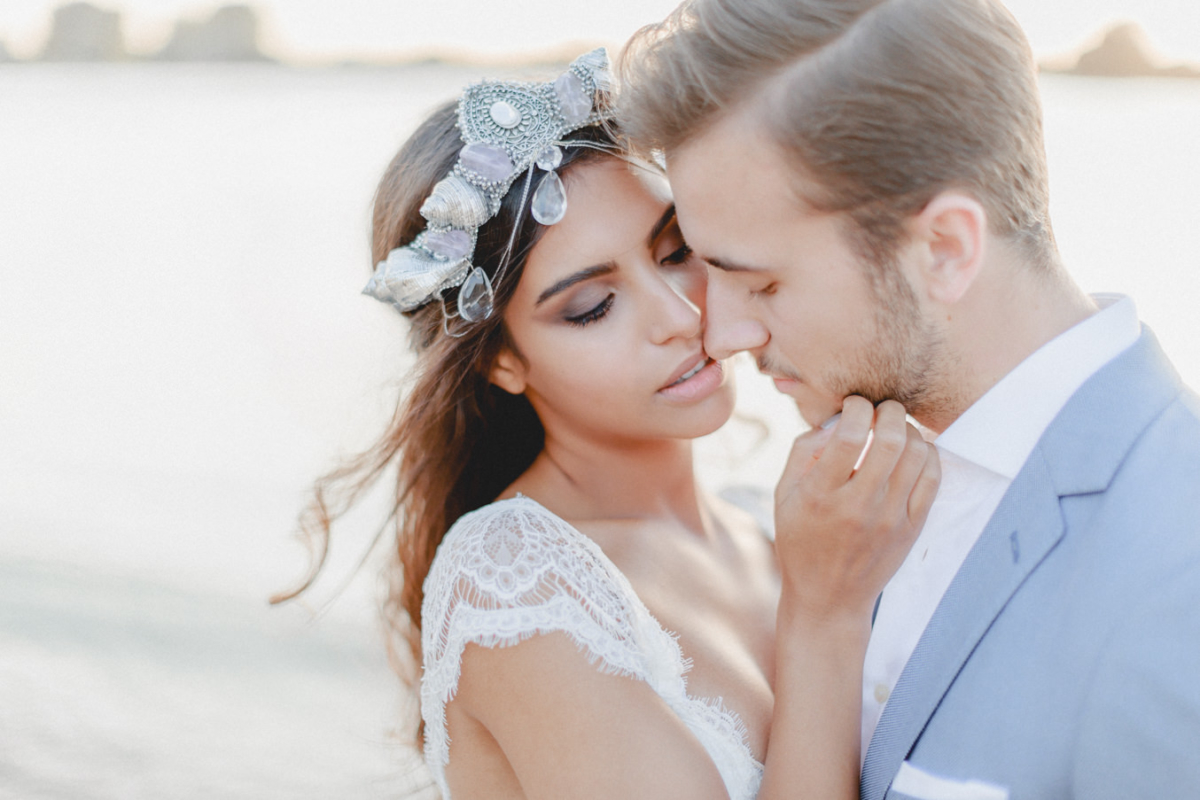 IN_LOVE_by_Bina_Miriam_Louis_6251