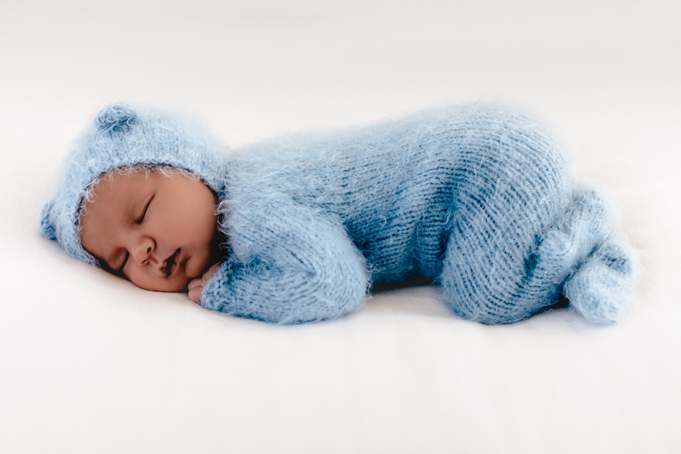 newborn-photographer-cologne-baby-5679 Newborn shooting lena Terlutter and Bina Terré in Cologne